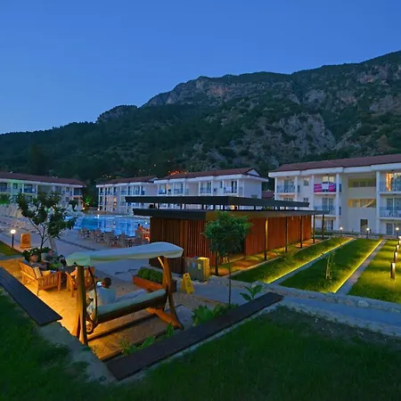 Hotel Belcekum 4*