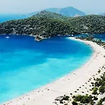 Hotel Belcekum 4*