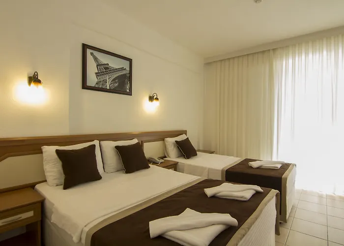 ホテル Belcekum 4*