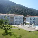 Ξενοδοχείο Belcekum 4*