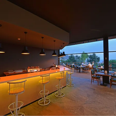 Hotel Belcekum 4*